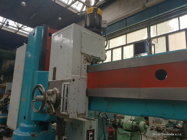 Vrtačka otočná VO 63 (9523 VYMENIT - Radial Drilling machine VO 63 (2).jpg)